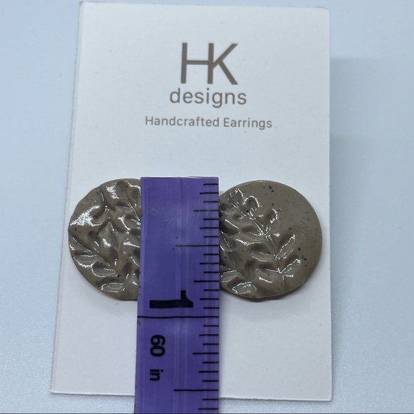 Handmade Clay Studs - Picture 7 of 10